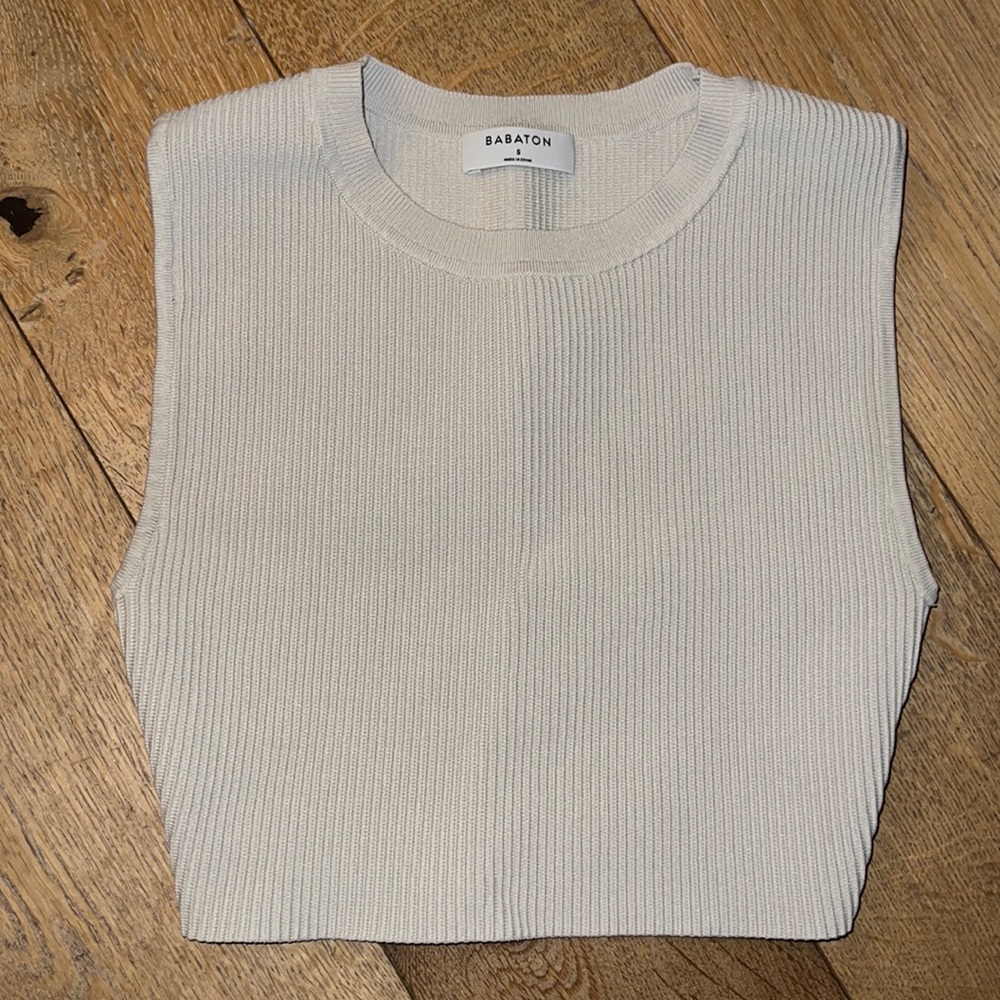 Aritzia Babaton Sculpt Knit Racer Cropped Tank